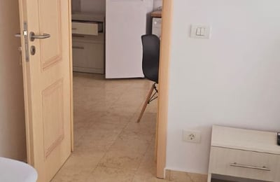 Аренда уютных 2-комнатных апартаментов, 50 м², район Мамая, Констанца, Румыния